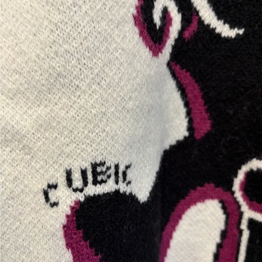 Cubic Cream Sweater with Black and Pink Graphic